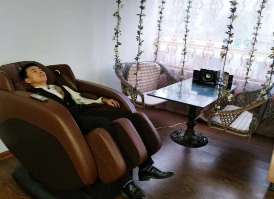 按摩椅什么牌子的好？价格是多少（按摩椅哪家最好）